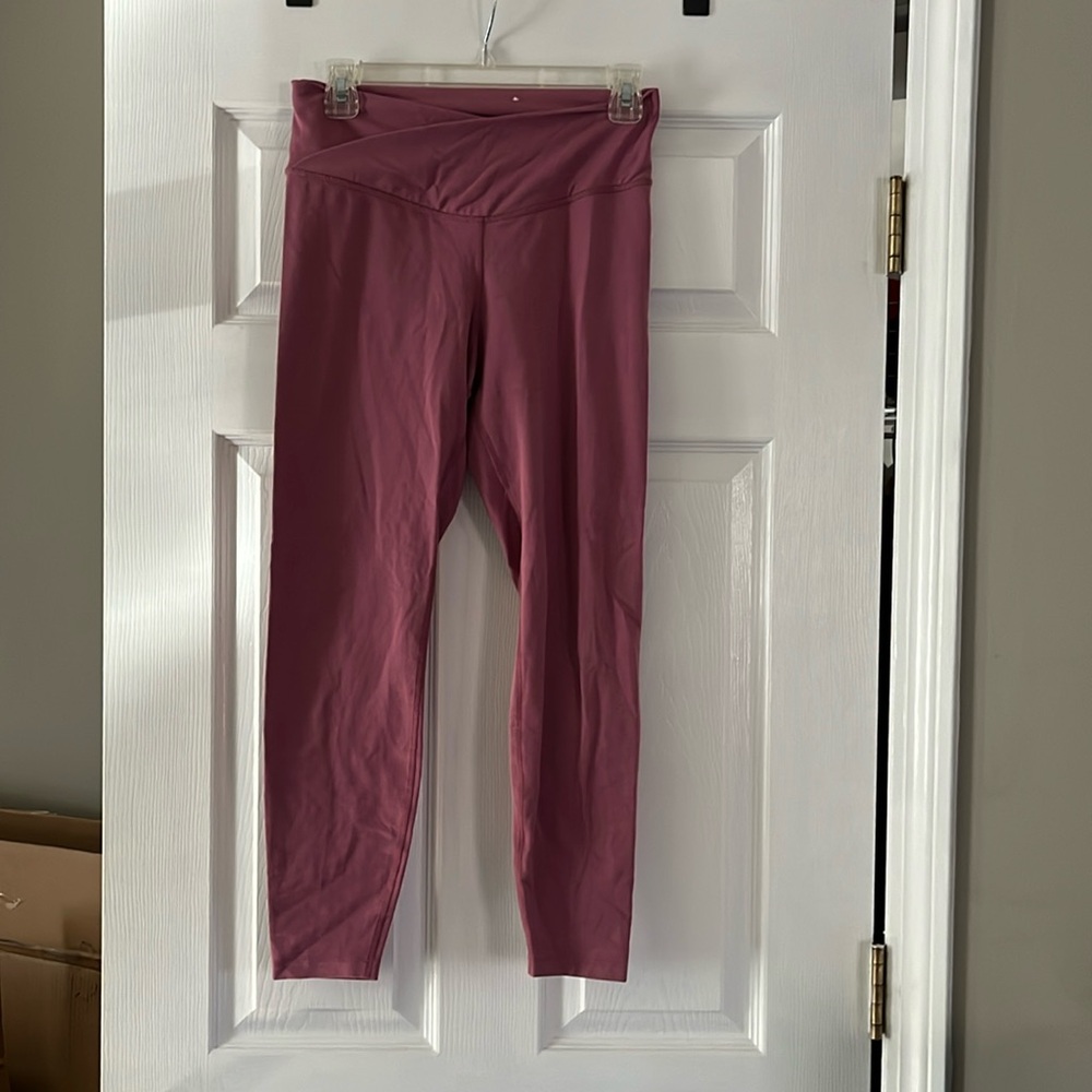 Old Navy Active Powerchill Extra High-Rise Leggings